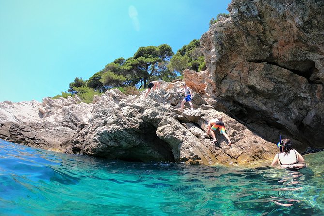 Half-Day Best Beaches & Bays Private Speed Boat Tour - Stop 2: Sunj Beach for a classic swim-and-breathe break