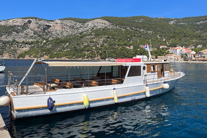 Half Day Private Group Boat Tour in Croatia - Meeting at Riva 5 and planning around a 11:30 am start