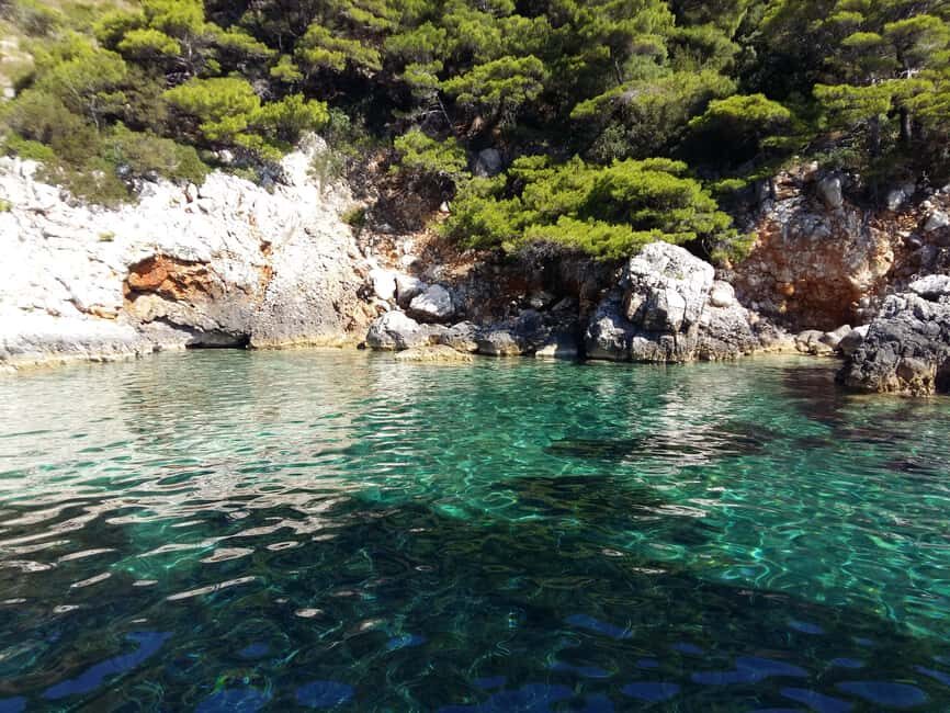 Hello Dubrovnik: Blue Cave Tour 4h - All Inclusive - Drinks, snorkeling gear, and how the inclusions change the day