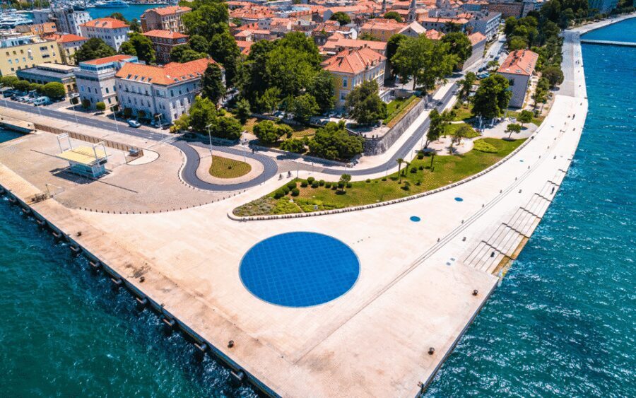 History Walking Group Tour in Old Center of Zadar - Getting Your Bearings at Five Wells Square