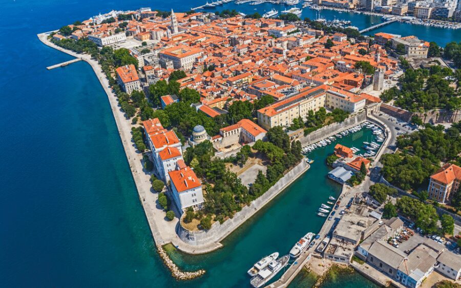 History Walking Group Tour in Old Center of Zadar - Sea Organ: The Modern Contrast You’ll Remember
