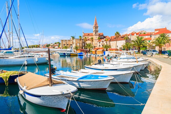 HVAR & 4 Islands PRIVATE BOAT TOUR - Hvar Old Town: walk, sip in the sun, and enjoy the city’s standout history
