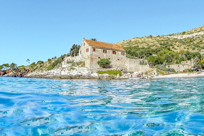 HVAR & 4 Islands PRIVATE BOAT TOUR - Trogir’s UNESCO lanes: cathedral views without wasting half a day