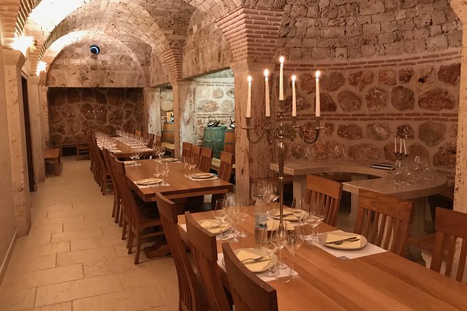 Hvar Small Group Wine Tour and Authentic Dalmatian Dinner - Village Brusje and the quiet side of Hvar