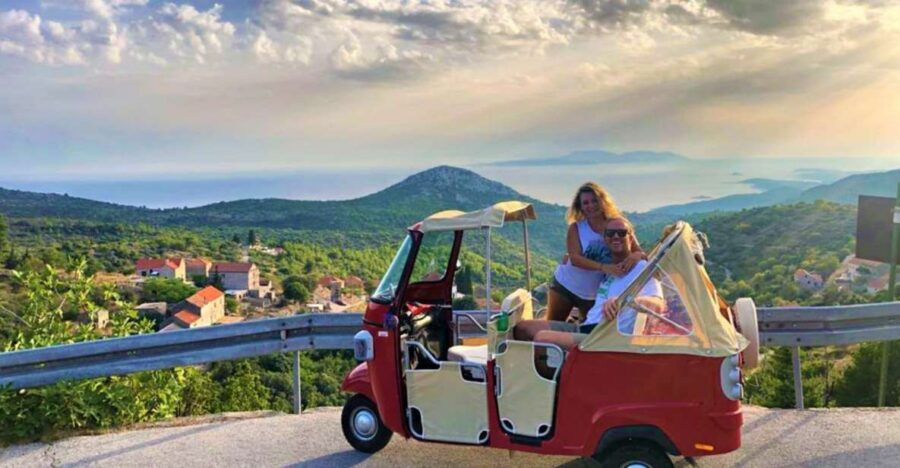 Hvar: Tuk Tuk island tour - Malo Grablje ghost village and St. Roko chapel: when the island turns eerie