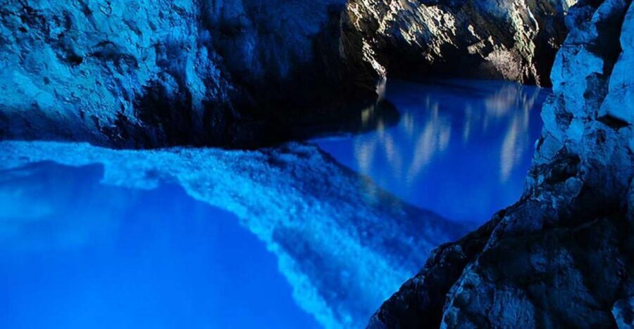 Hvar:Blue & Grenn Cave and Vis Island Private Speedboat Tour - Why This Private Speedboat Route Starts With Freedom