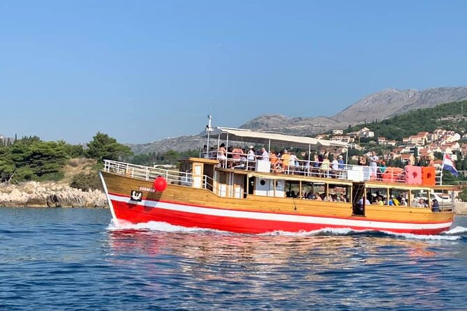 Island Hopping & City Walls Cruise with Food and Open Bar - Key Highlights