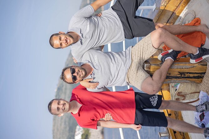 Island Hopping & City Walls Cruise with Food and Open Bar - Old Town Sunset Return: Sea Views of the Walls From a Moving Boat