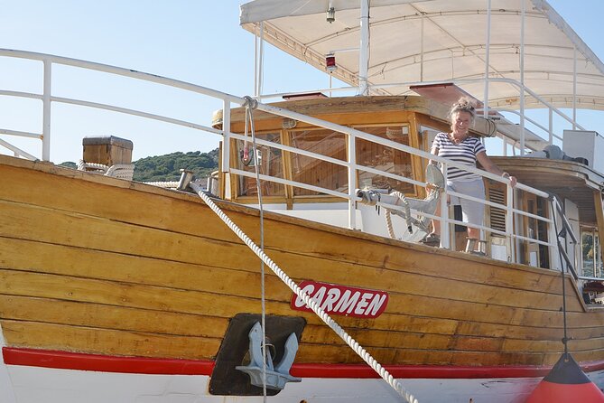 Island Hopping & City Walls Cruise with Food and Open Bar - Drinks, Motion Sickness, and Comfortable Sailing Tips