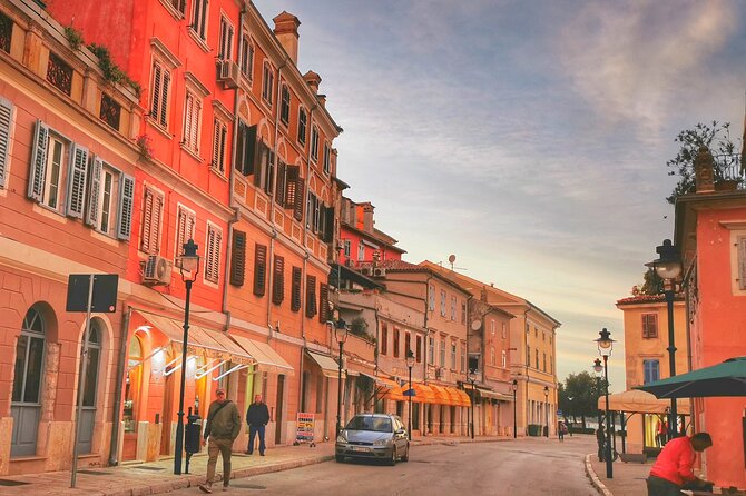 Istria 'original Tuscany' Rovinj, Pula, Hum - Tour from Zagreb - Rovinj: the Venetian-walled seaside town that feels Italian fast