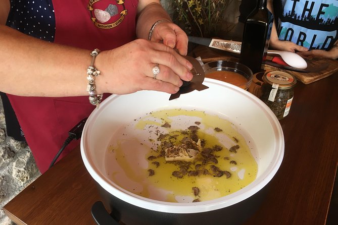 Istrian tapestry - gourmet tour combining wine, truffles and olive oil - Stop in Motovun: hilltop walking, views, and medieval atmosphere