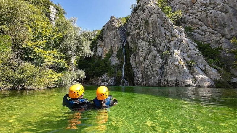 Iz Omisa: Extremni Canyoning na rijeci Cetini/ Free photos - Gear up for Cetina: what you get and what you still need