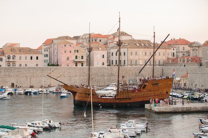 Karaka - The Best Dubrovnik Sunset Cruise (adults only) - Getting from Dubrovnik’s Old Town to the dock fast
