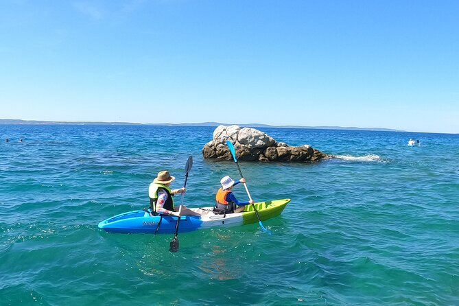 Kayak Adventure in Split - Guides and photos: how the tour keeps things fun and organized