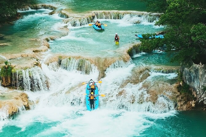 Kayaking Mreznica Waterfalls close to Plitvice Lakes - How the instruction and safety work: optional moves, not forced thrills