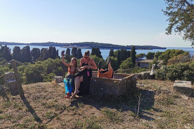 Kayaking to Island Saint Jerolim with snorkeling activitie - Kayaking tips that help you enjoy it more