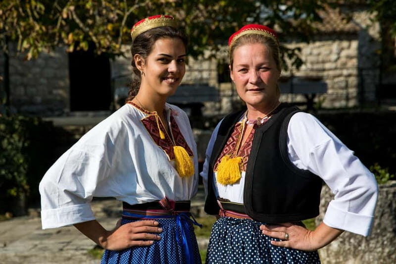 Konavle Valley: Tour with Wine Tasting from Dubrovnik - Second Ljuta village visit: wool processing, local snacks, and that ploughman-style lunch