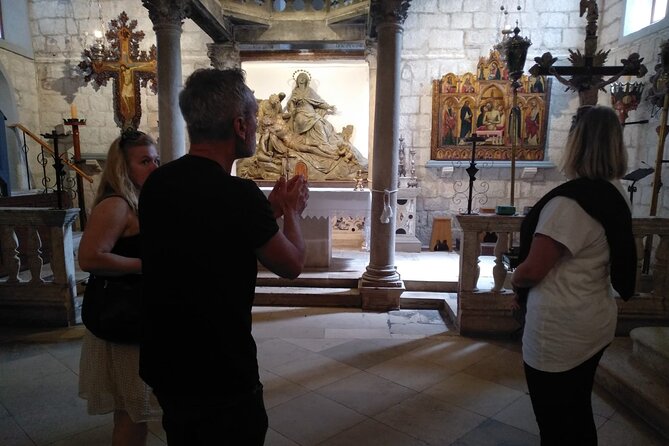 Korčula for Art and History Lovers Private Walking Tour - The 2-hour pace: how the walk flows from town streets to museum quiet