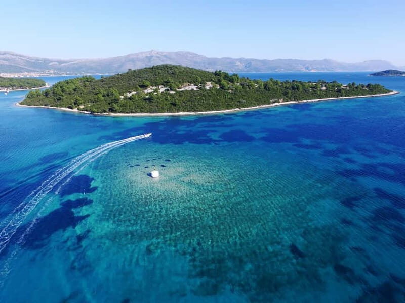 Korcula Island: Guided Snorkeling Adventure with lunch - Korčula Archipelago Snorkeling: Clear Water and a Shallow Wreck Stop