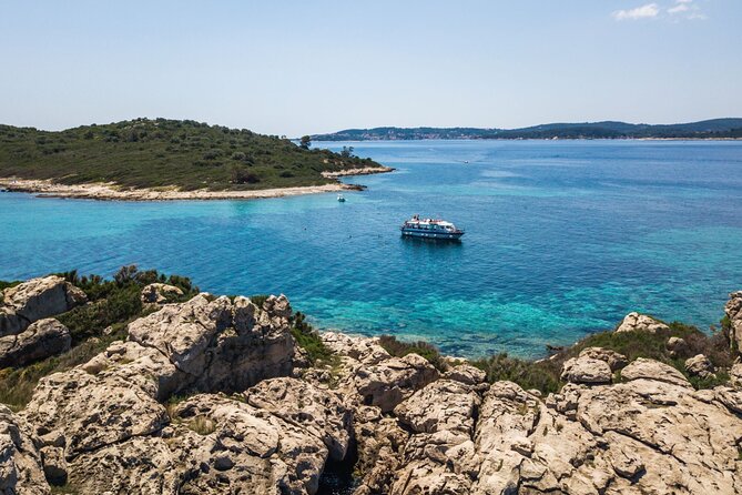 Korcula Islands Picnic Boat Tour - Otok Badija: Monastery Grounds and Deer You Can’t Plan For