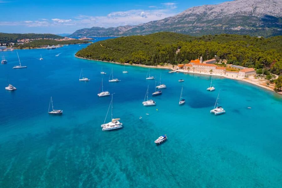 Korčula: Sail Away - tour with traditional craftmanship boat - Snacks and drinks: not fancy, but genuinely useful