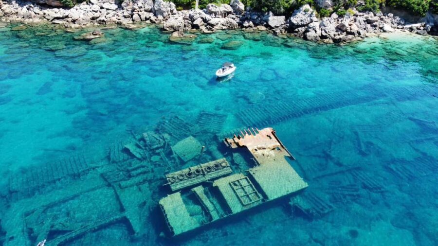 Korčula Snorkeling&Swimming, Shipwreck & More, Private Tour - Stop one: snorkeling over the Boka Shipwreck near Mokalo