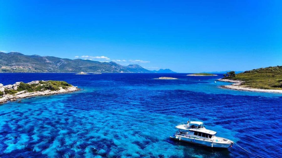 Korčula Snorkeling&Swimming, Shipwreck & More, Private Tour - Island chill time: Badija, Vrnik, or a calm bay near Korčula