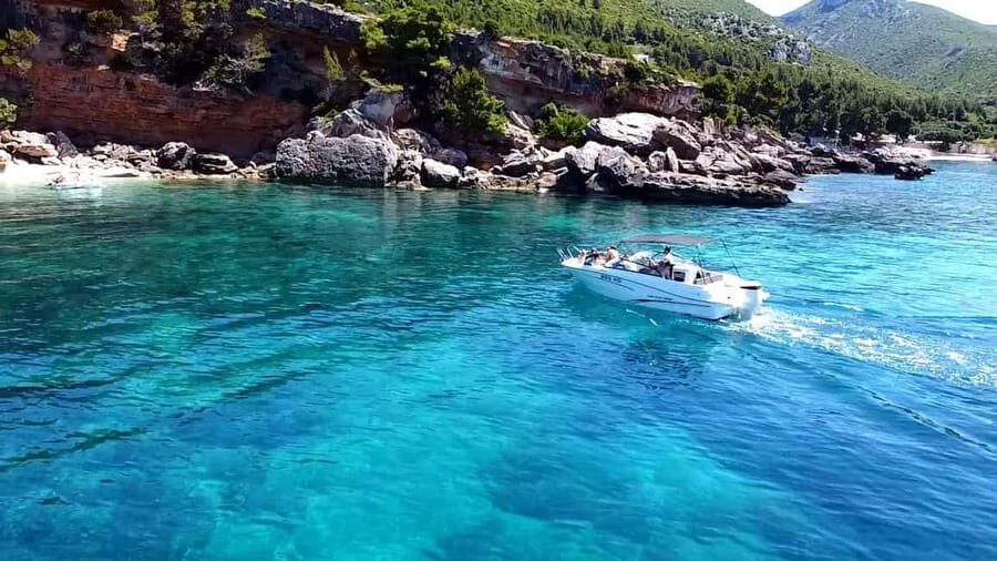 Korčula Snorkeling&Swimming, Shipwreck & More, Private Tour - Where to meet and how to show up ready to swim