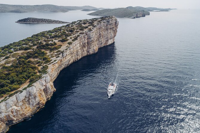 Kornati island National Park & Telascica Nature Park Boat Tour from Vodice - Tureta Fortress: A 6th-Century Reminder Ships Once Needed Protection