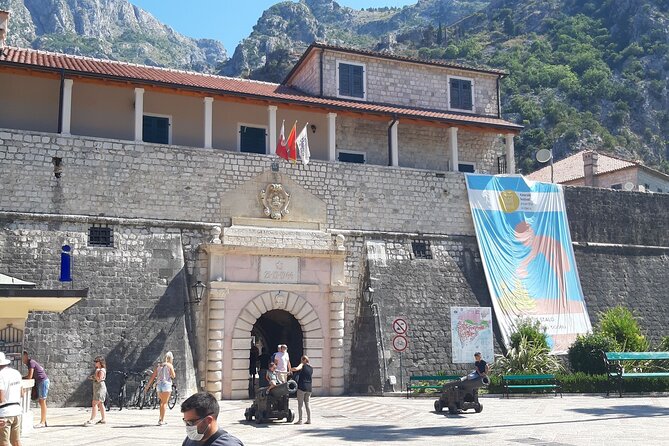 Laizy Wednesdays Tour to Montenegro - Why This Montenegro Day Trip From Dubrovnik Makes Sense