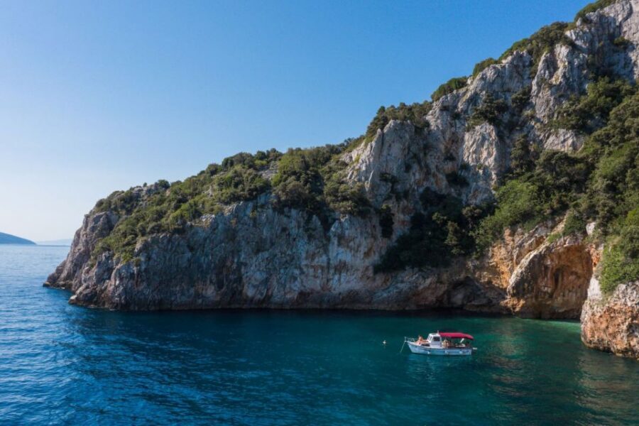 Lovran/Opatija: Swimming on Cres Island with Lunch - Cres from Opatija and Lovran: clear water country, not crowded sightseeing