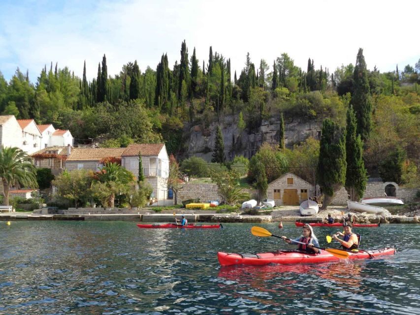 Lumbarda: Half-Day Kayaking and History with Wine delight - Getting to the start: Tatinja Bay in Lumbarda