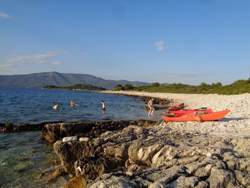 Lumbarda - Sunset Kayak Tour with a Picnic - Wine and Sweets - Chasing the Red Sun: The Sunset Spot and Picnic Finale