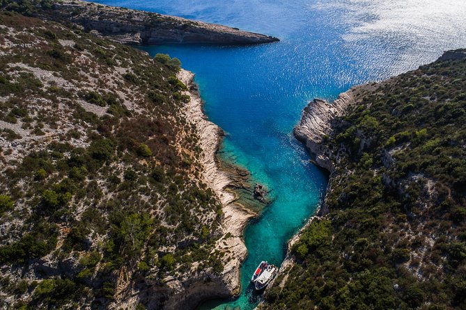 Luxury Blue Cave & 5 Islands Tour from Split - Hvar free time: fortress option, and how to use your window