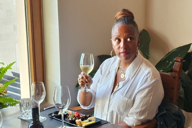 Luxury Day tour to Korčula - Miloš Winery: Wine tasting with Pelješac Peninsula views