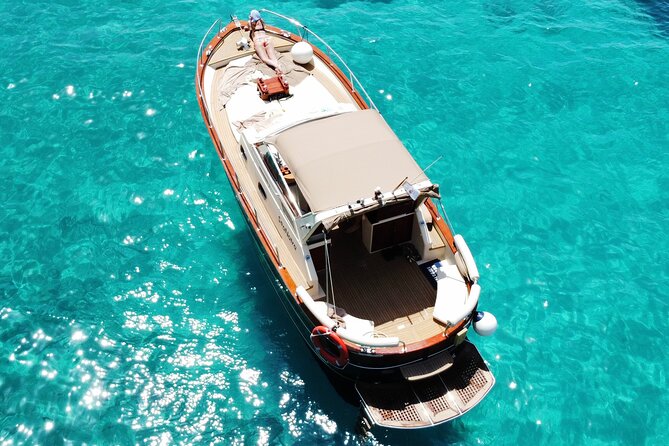 Luxury Private Boat Tour to Elaphiti Islands - Captain Robert’s Approach: Clean Boat, Calm Handling