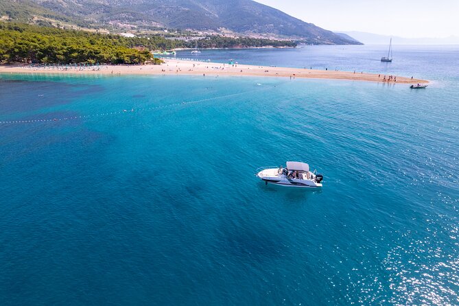 Makarska: 3-Island Golden Horn and Blue Lagoon Speedboat Tour - Entering a 3-Island Speedboat Day from Makarska
