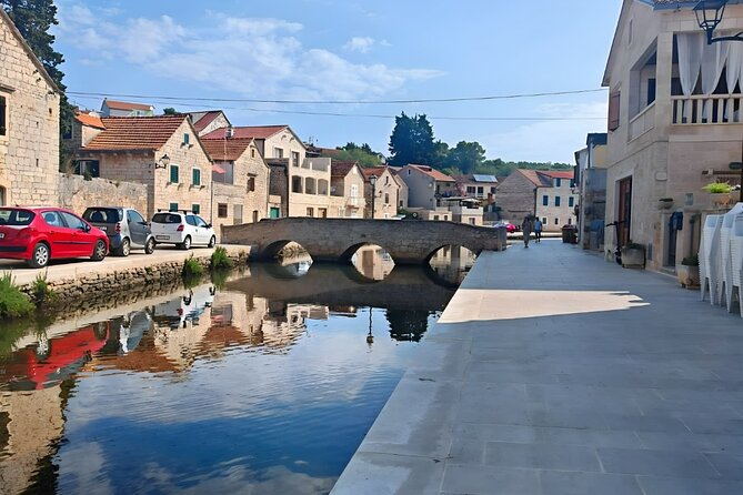 Makarska: 3-Island Golden Horn and Blue Lagoon Speedboat Tour - Stop 3: Vrboska on Hvar’s Canals and Stone Bridges