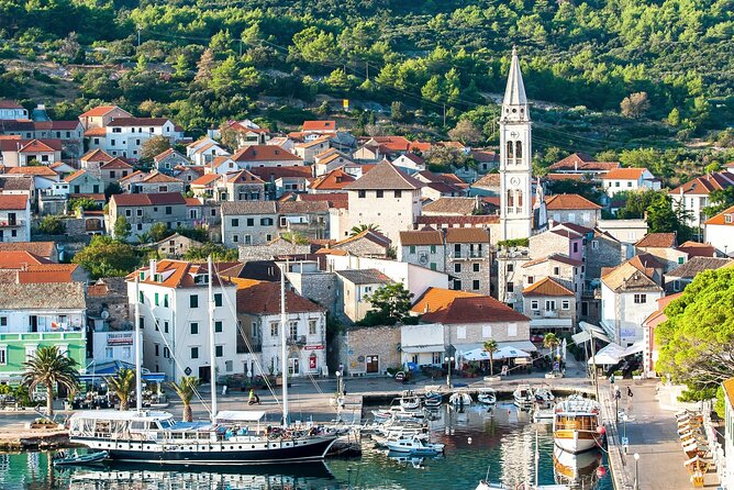 Makarska: 3-Island Speedboat Tour with Cave and Blue Lagoon - From Makarska Marina to Three Islands in One 5-Hour Sprint