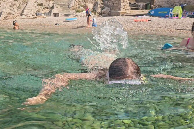 Makarska: 3 Island Speedboat Tour with Little Blue Cave & Lagoon - Boat, skipper, and small-group feel: what you’ll notice on board