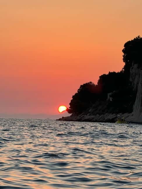 Makarska: Off-Season special ,Panorama or Sunset boat tour - Brela and Punta Rata: How the Riviera’s Famous Shore Shows Up From Sea Level