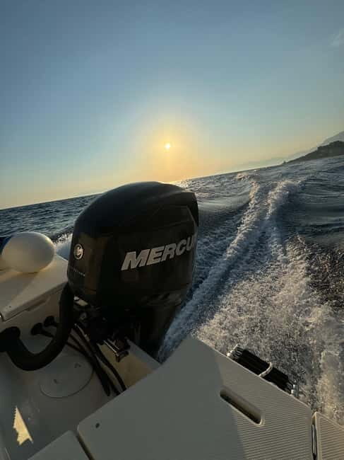 Makarska: Off-Season special ,Panorama or Sunset boat tour - The Swimming and Snorkeling Time: Your Chance to Enjoy the Water, Not Just Look at It