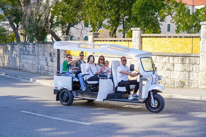 Makarska Tuk Tuk Tour Olive Grove, Scenic Views and Tastings - Practical tips to make the most of the ride and tastings