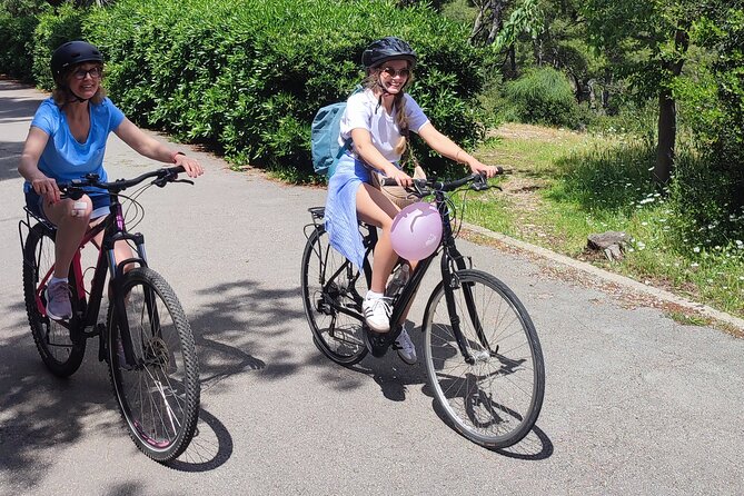 Marjan Park & Split City Bike Tour - Matejuška Pier: the local hangout moment (and an easy reset)
