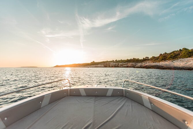 Medulin: Private Sunset Boat Cruise with Wine Tasting - Meeting at LUKS Rent a Boat: Small Group, Easy Start