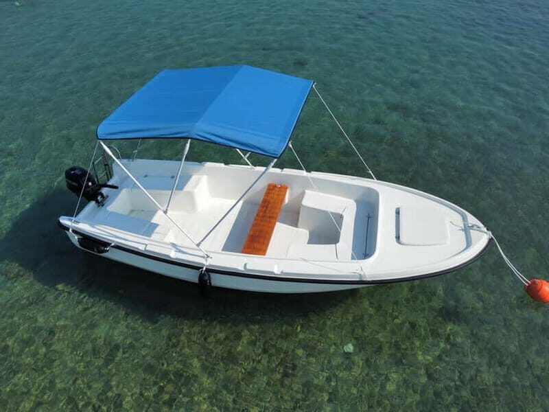 Medulin: Rent a Boat and Be Your Own Captain - Captaining a 5m boat along Medulin’s coast