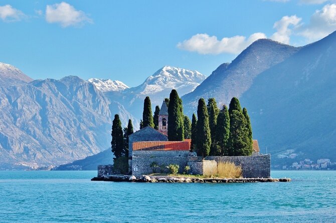 Montenegro Coast Small Group Excursion - Kotor Old Town: Guided Intro and Time to Climb (If You Want)