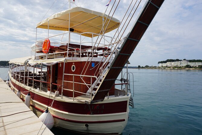 Morning Panorama: Relaxing Among 20 Islands around Poreč Riviera - What’s included: schnaps welcome and drinks for 18+ value