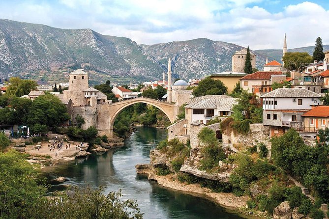Mostar and Pocitelj Private Tour From Dubrovnik - The 8:00 am departure: scenic Dubrovnik views and an easy start