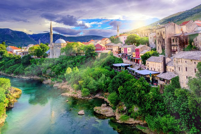 Mostar & Kravice waterfalls full-day guided tour from Omiš - Mostar Old Bridge Area: How to See the Main Sights in 2.5 Hours